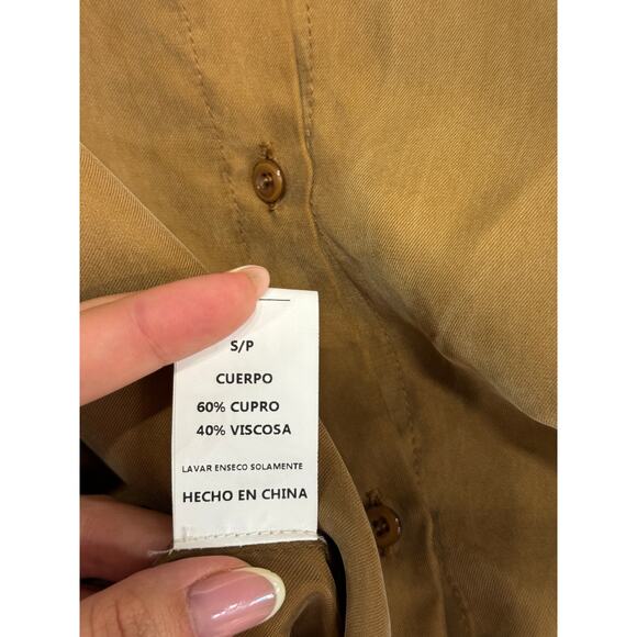 C. Luce Cape Sleeve Back Slit Shift Midi Dress Khaki Brown Women's Size Small - Picture 4 of 4